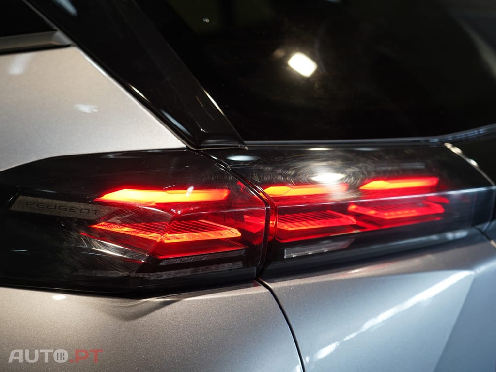 Peugeot 2008 1.2 PureTech Allure