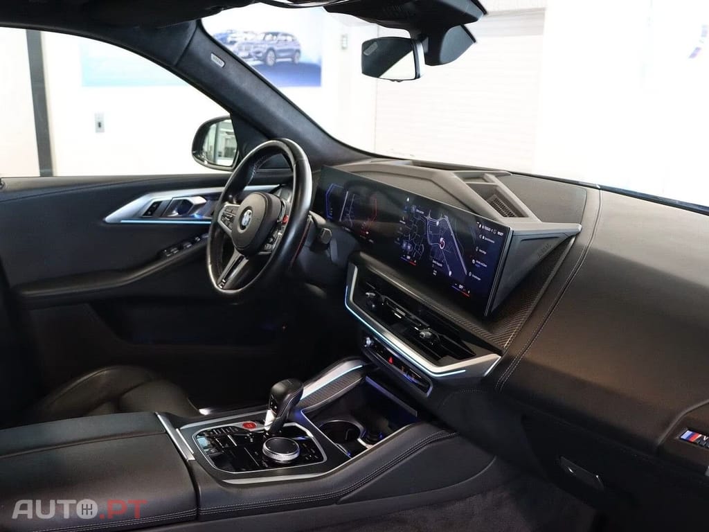 BMW XM G09