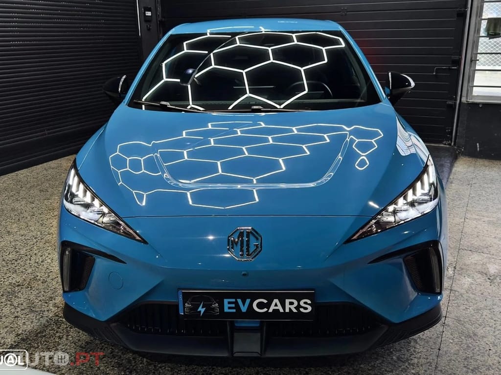 MG MG4 64 kWh Luxury