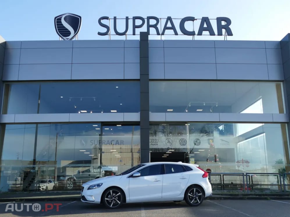 Volvo V40 2.0 D2 R-Design