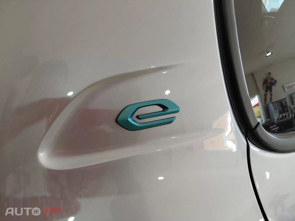Peugeot E-208 50 kWh GT Line