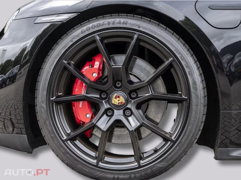 Porsche Taycan I.V.A DEDUTIVEL  GTS 