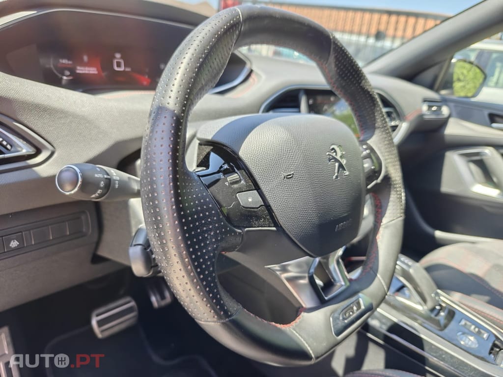 Peugeot 308 SW 1.5 BlueHDi GT EAT8 — fotografia 17