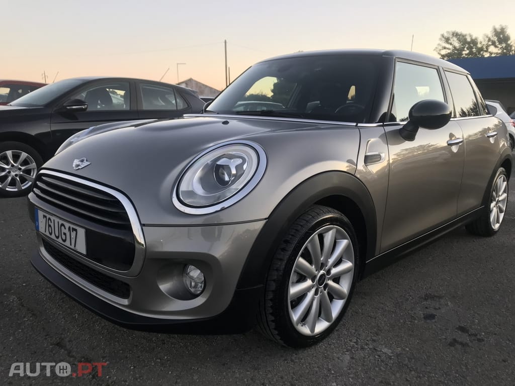 MINI Cooper Cooper D