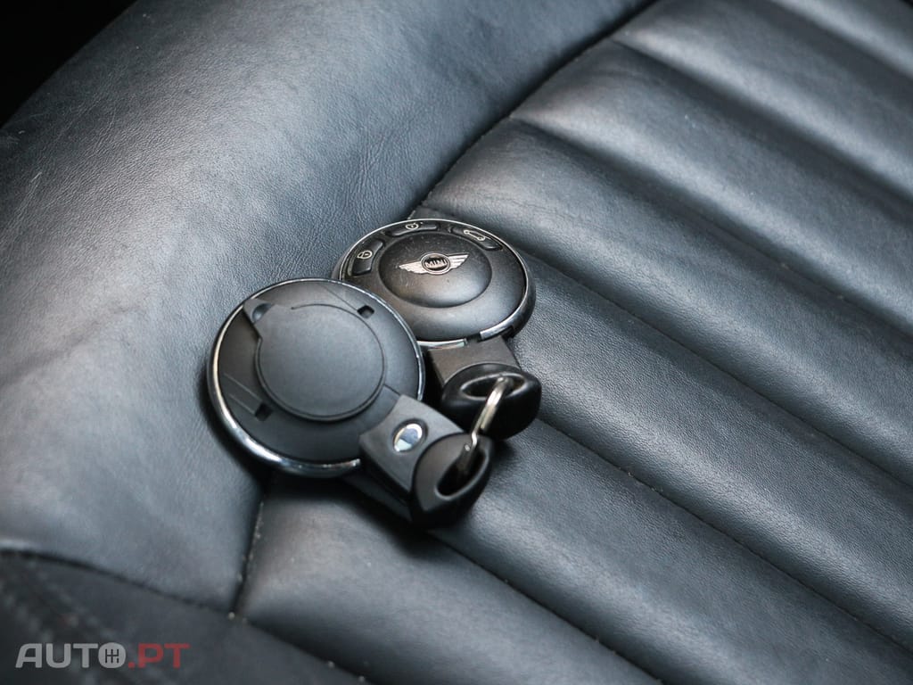 MINI Cooper Cooper D