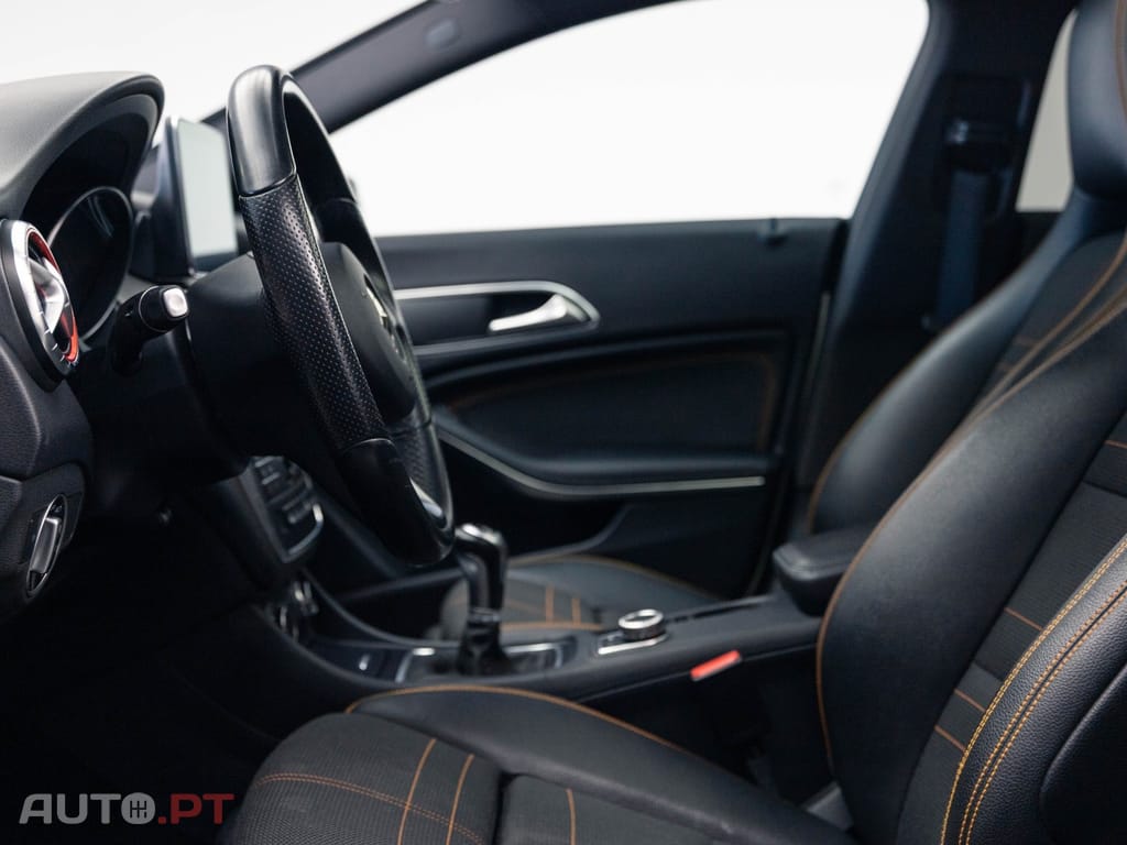 Mercedes-Benz CLA 200 (CDI) d Orange Art Edition