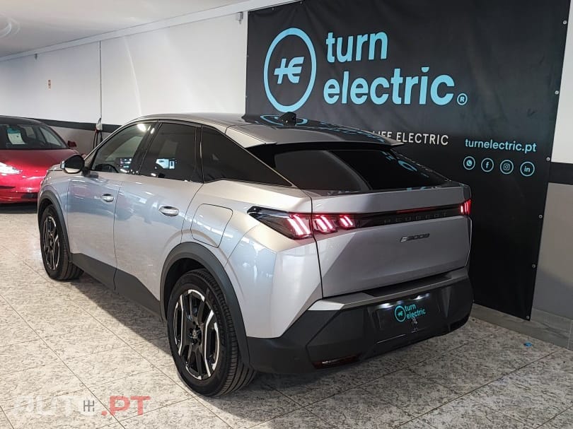 Peugeot E-3008 73 kWh Allure