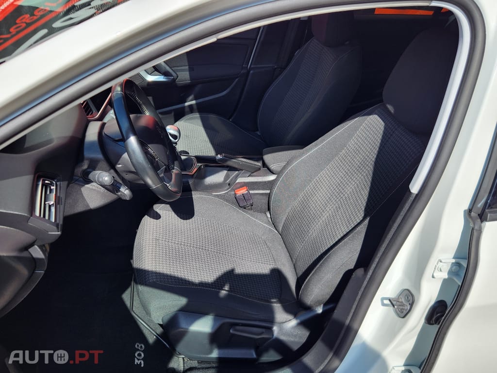 Peugeot 308 1.5 BlueHDi Business Line