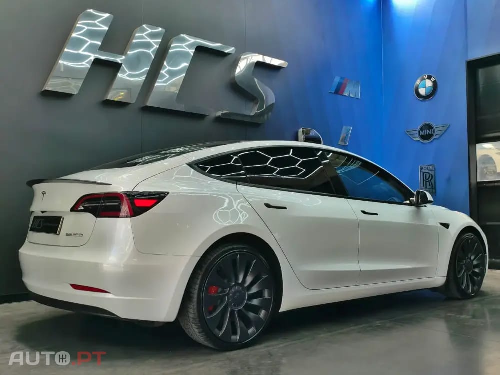 Tesla Model 3 Performance Tração Integral