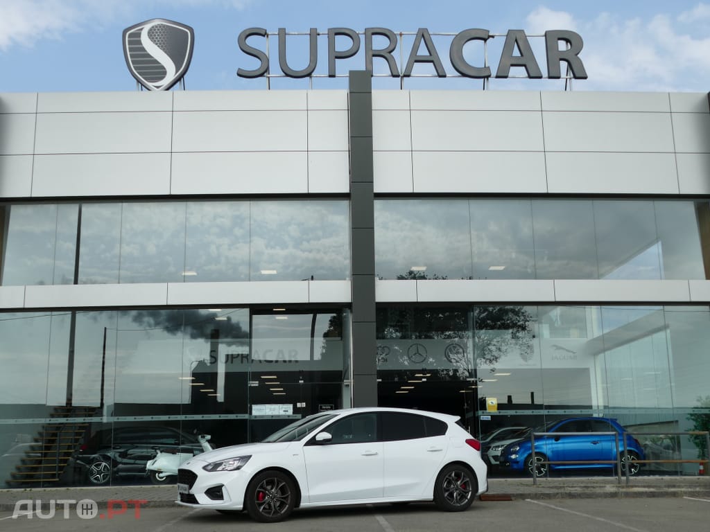 Ford Focus 1.0 EcoBoost MHEV ST-Line X