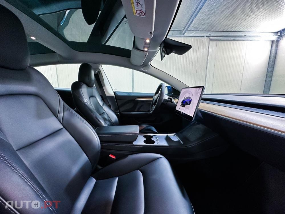 Tesla Model 3 Long Range AWD Dual Motor