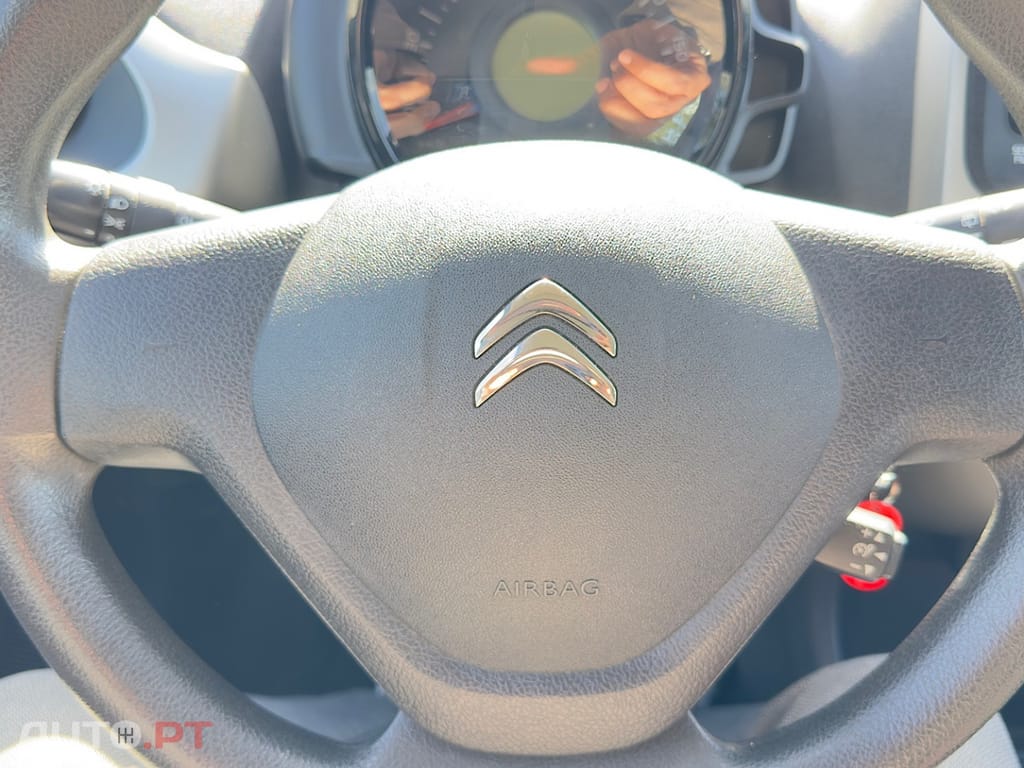 Citroen C1 1.2 VTi Shine