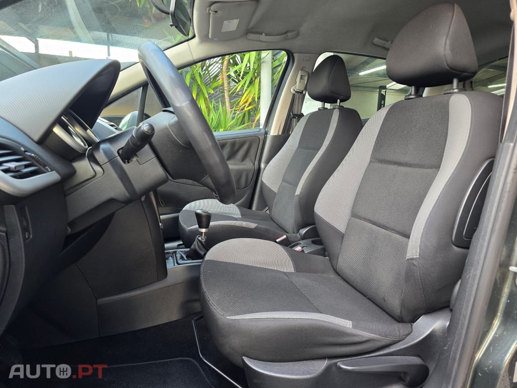 Peugeot 207 1.4 16V Trendy