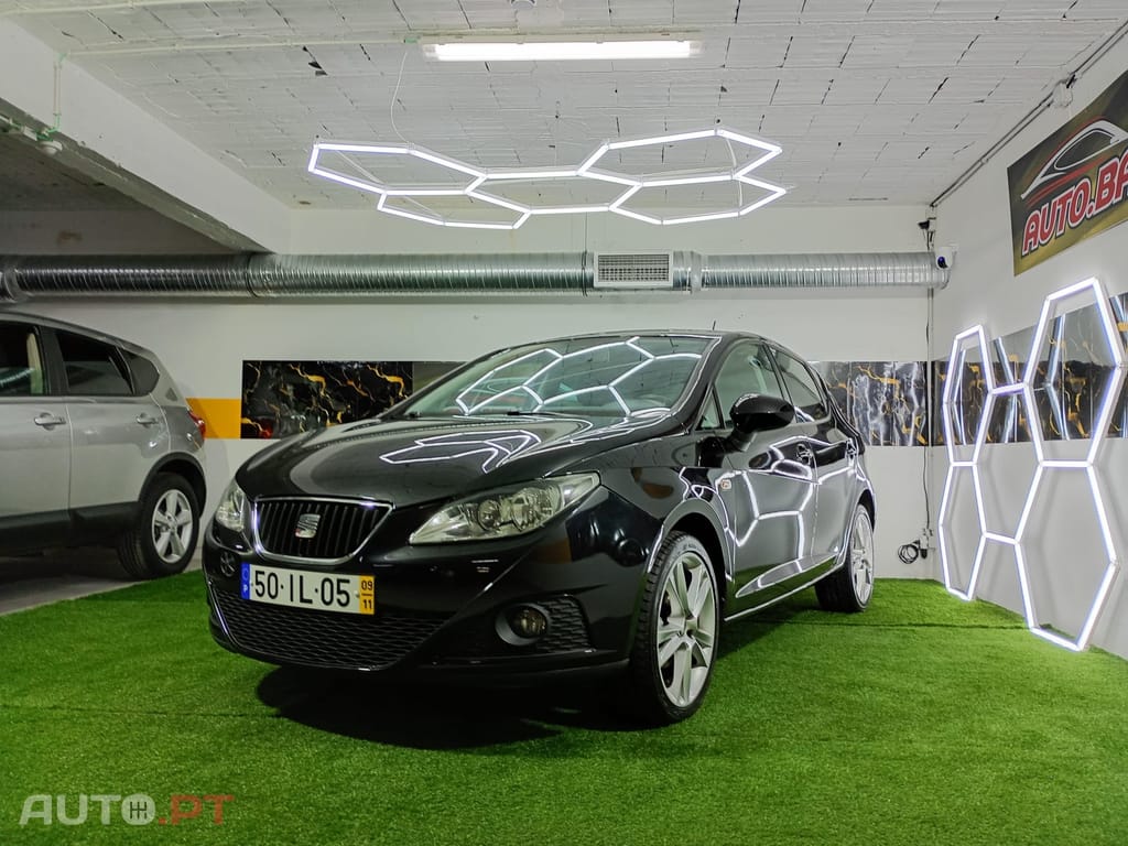 SEAT Ibiza 1.6 TDI Reference — fotografia 4