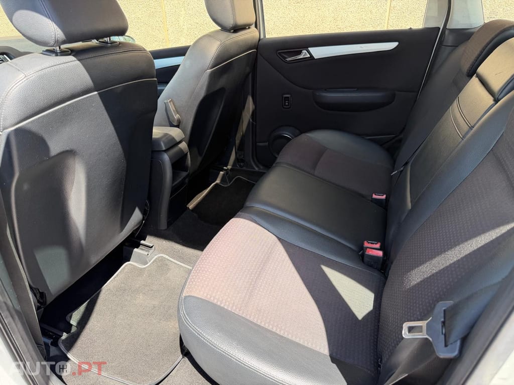 Mercedes-Benz B 200 CDI