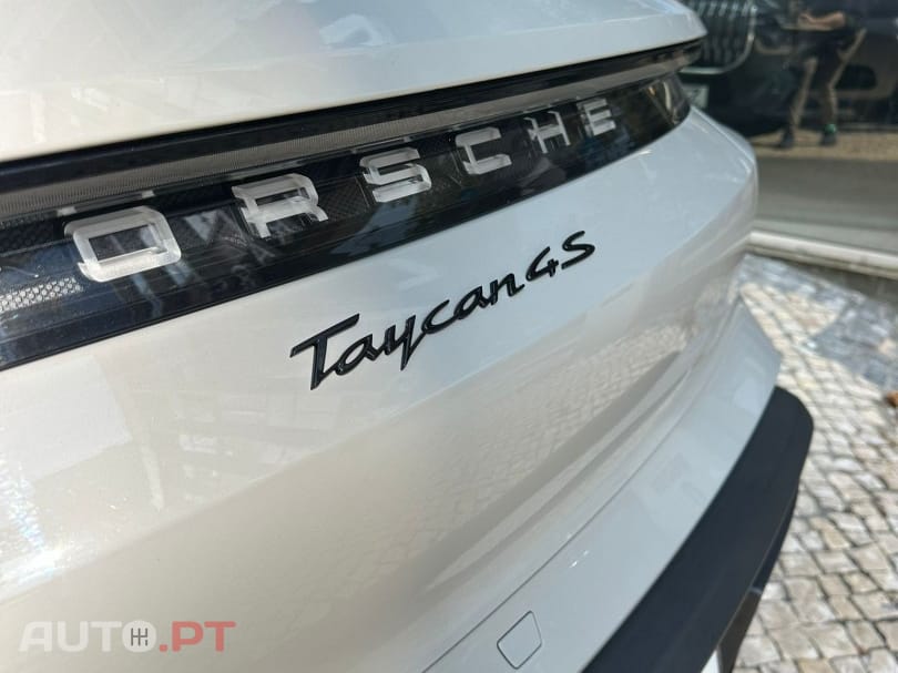 Porsche Taycan GTS Sport