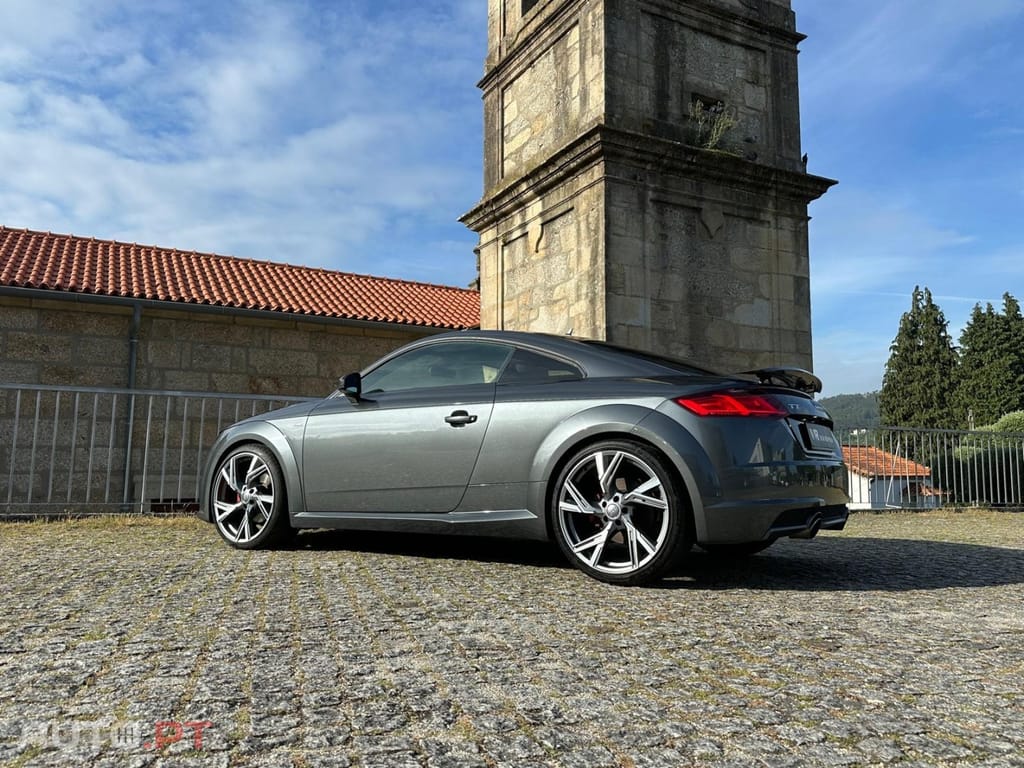 Audi TT 2.0 TFSI S-line S tronic