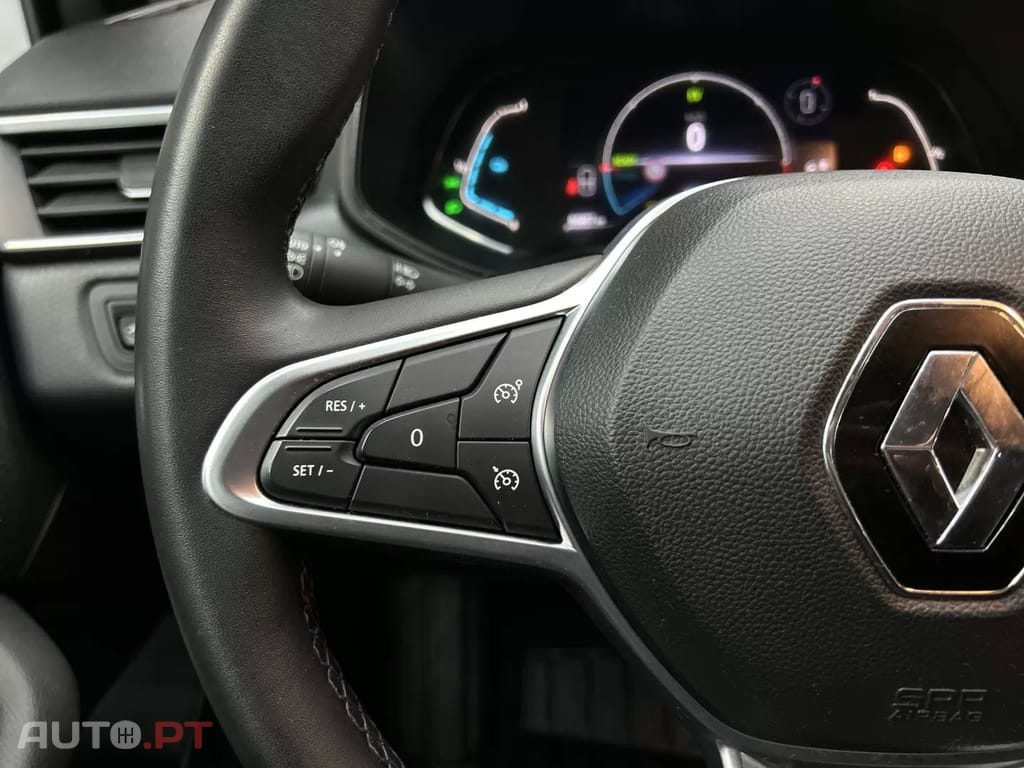 Renault Clio 1.6 E-Tech Intens