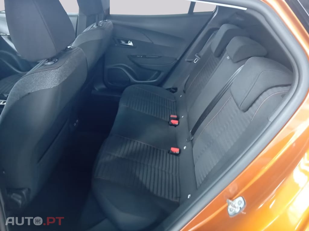 Peugeot E-2008 I.V.A DEDUTÍVEL -e Active