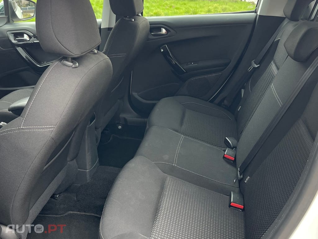 Peugeot 208 1.6 BlueHDi Allure