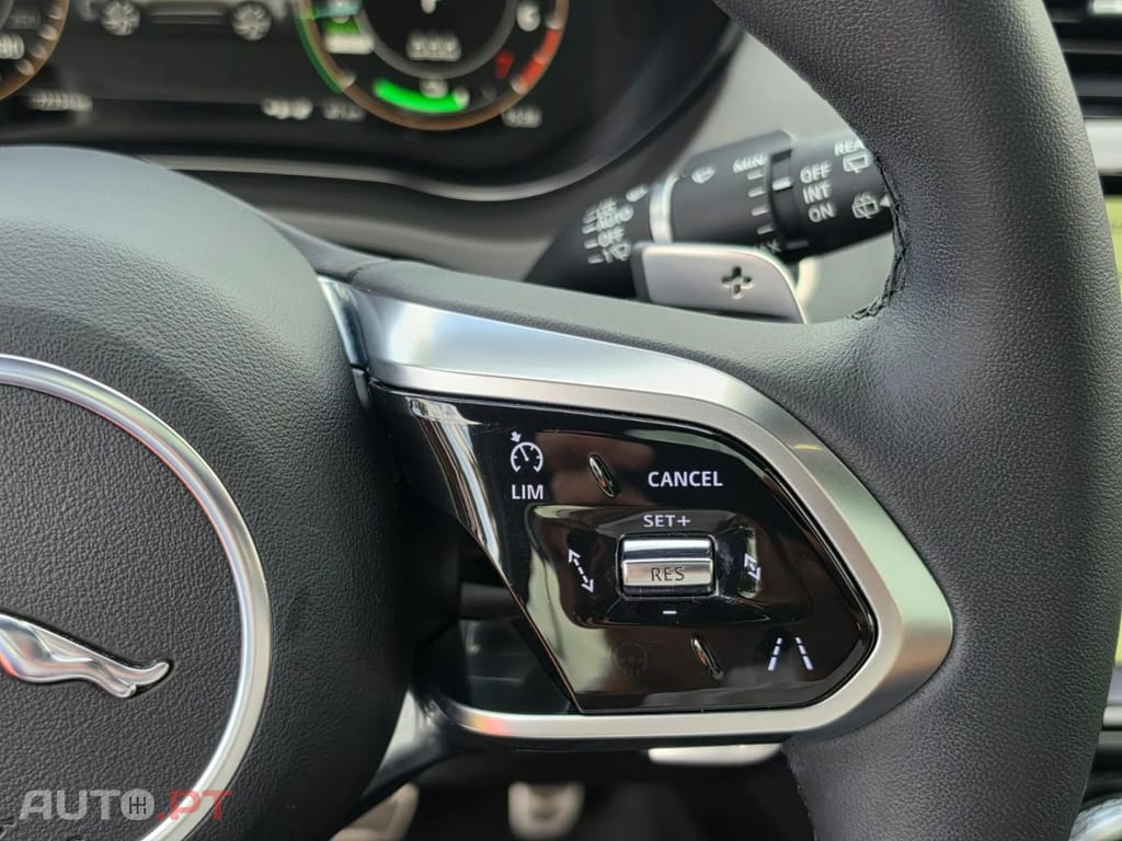 Jaguar E-Pace 1.5 P300e R-Dynamic S AWD Aut.