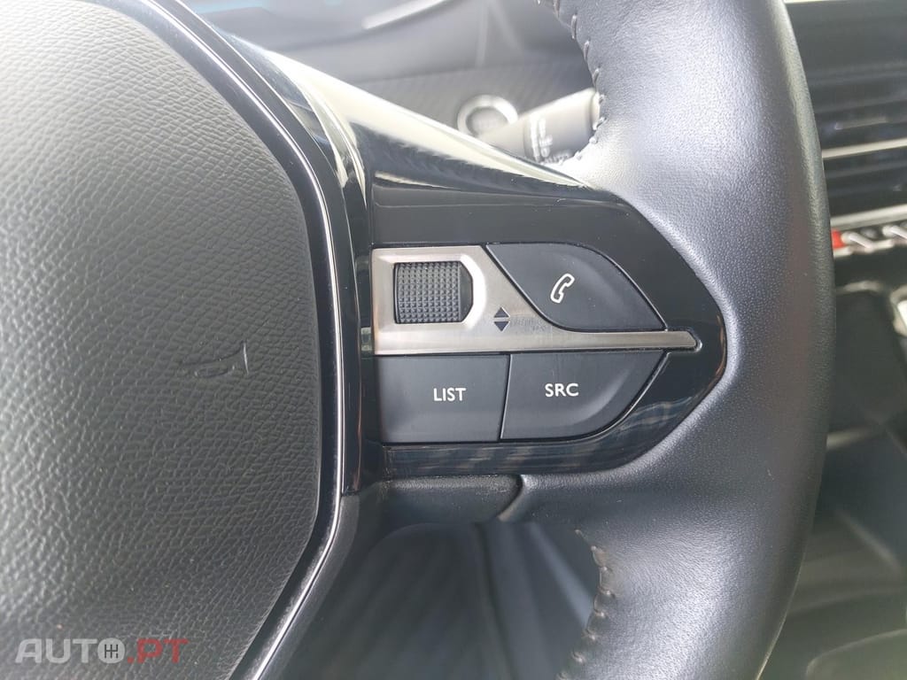Peugeot E-208 50 kWh Active