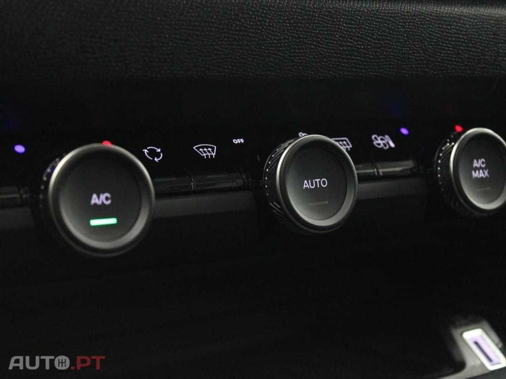 Citroen C4 X 1.2 PURETECH MAX (AUTO)