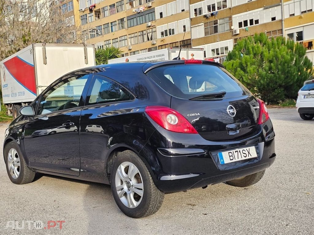 Opel Corsa 1.3 CDTi All Black