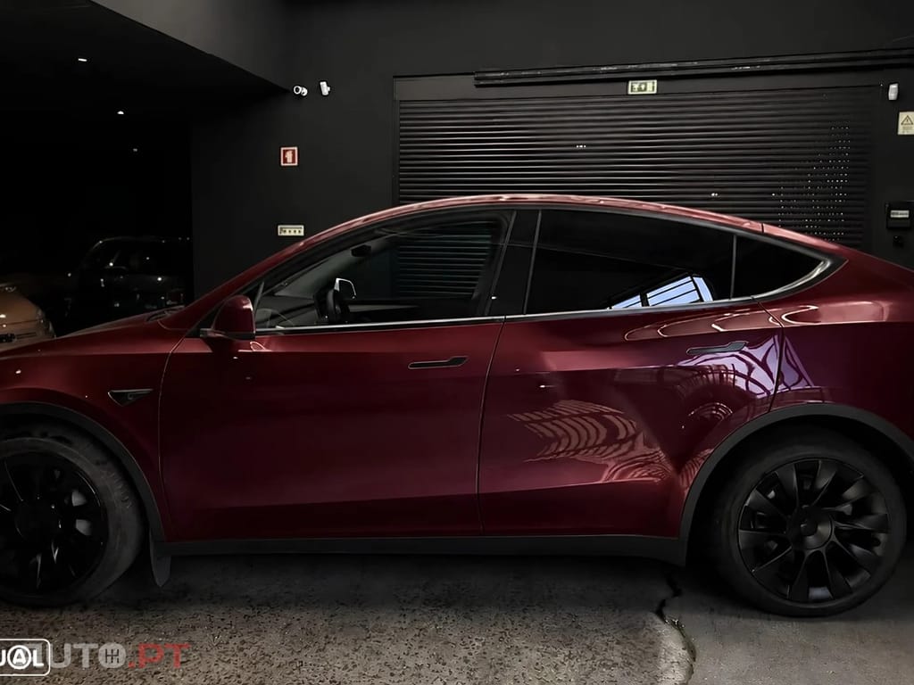 Tesla Model Y Long Range Dual Motor AWD