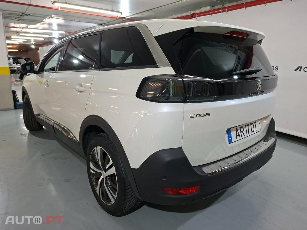 Peugeot 5008 1.5 BlueHDi Allure