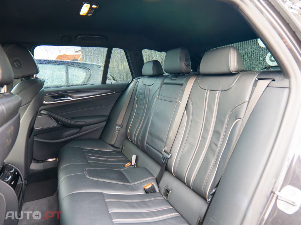 BMW 520 d Pack Desportivo M Auto