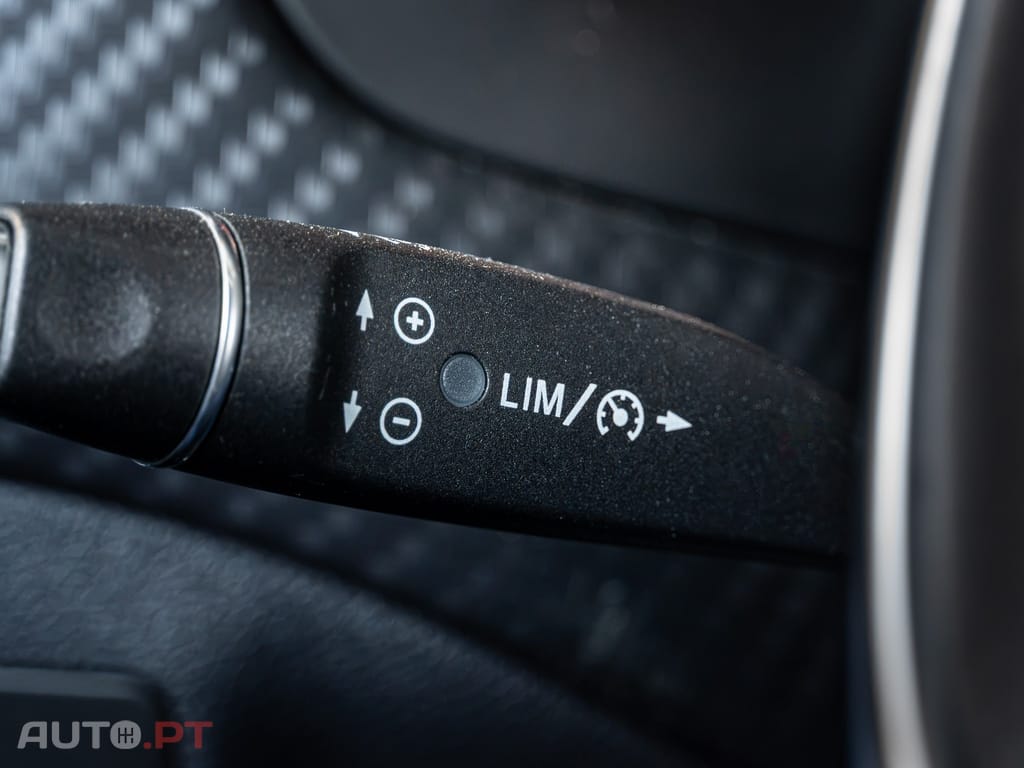 Mercedes-Benz A 180 d AMG Line