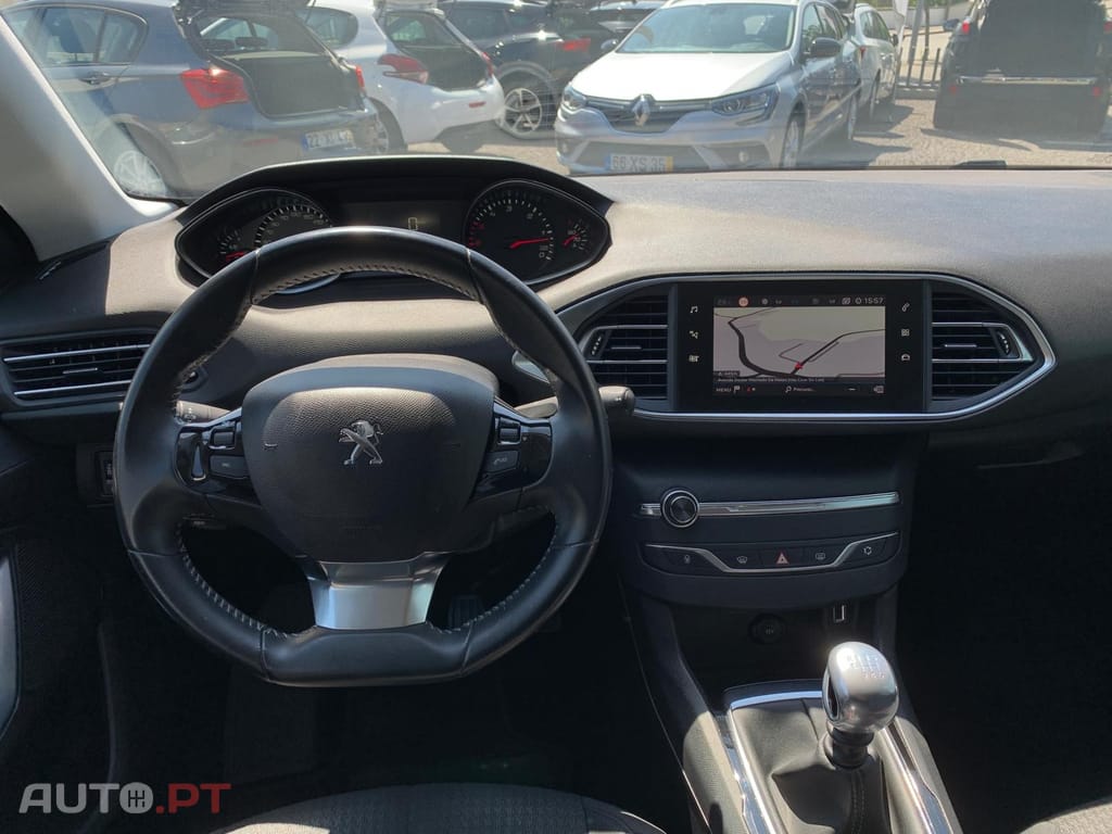 Peugeot 308 1.5 BlueHDi Style