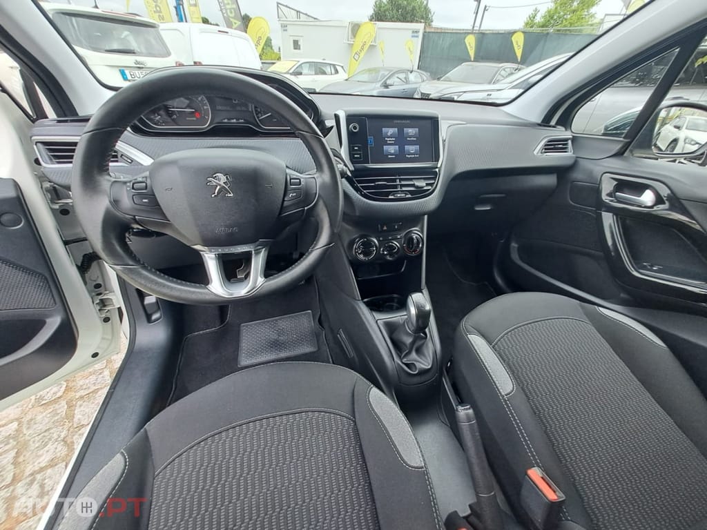 Peugeot 208 1.2 PureTech Style