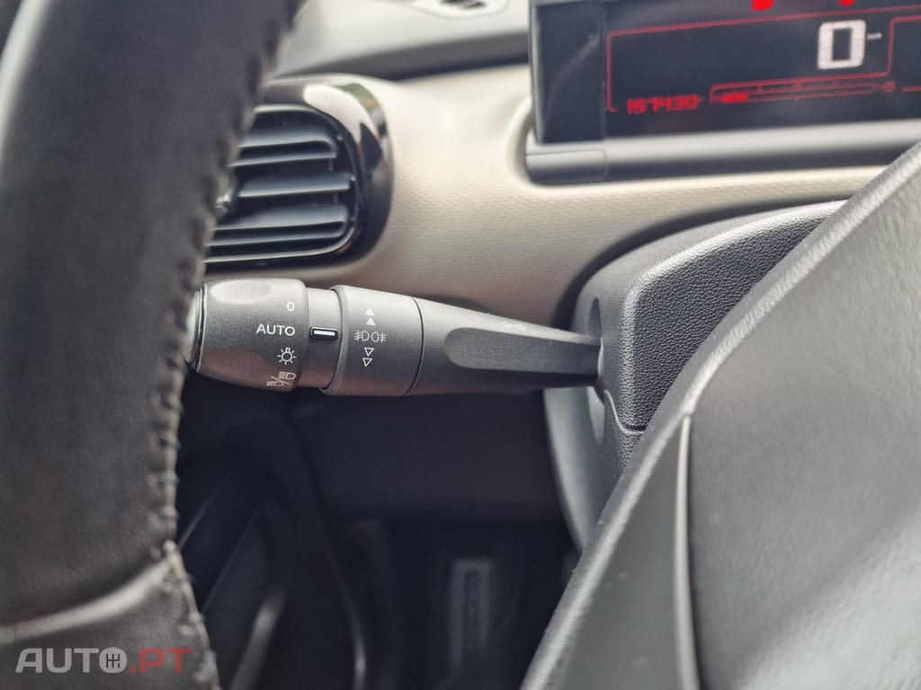 Citroen C4 Cactus 1.6 BlueHDi Shine