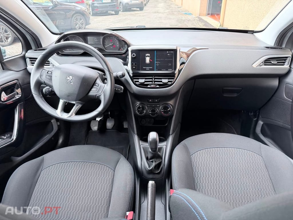 Peugeot 208 1.6 BlueHDi Style