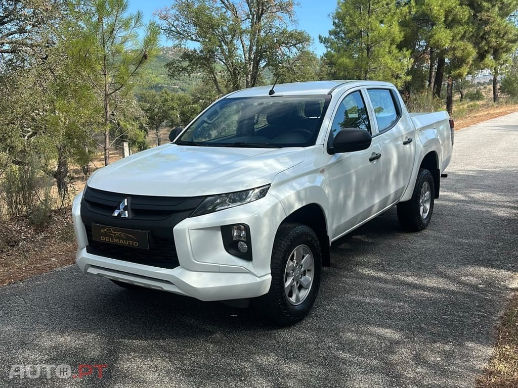 Mitsubishi L200 2.3 DI-D CD Invite 4WD