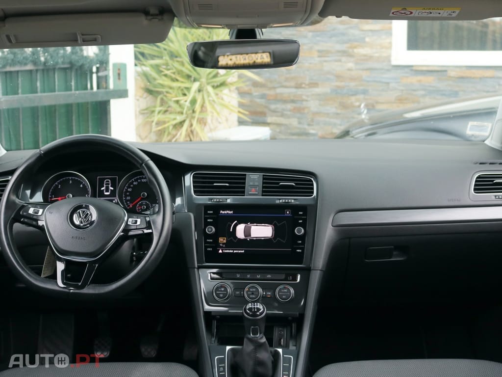 Volkswagen Golf 1.6 TDI Highline