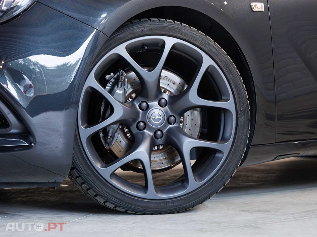 Opel Astra GTC OPC 2.0 T