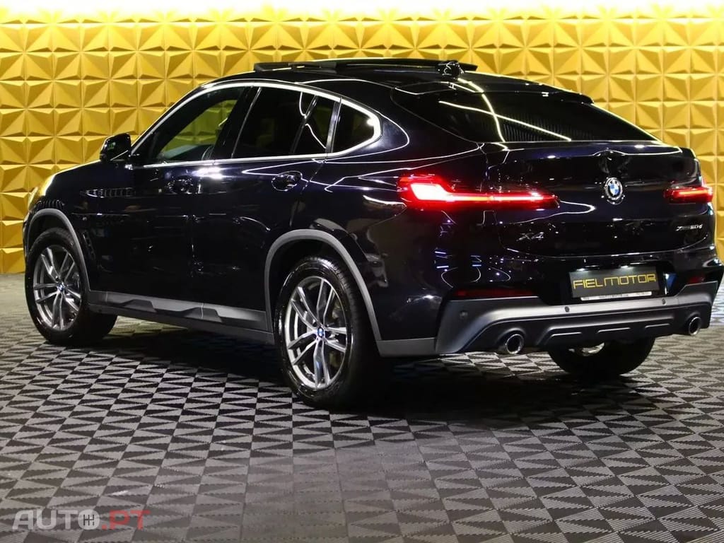 BMW X4 20 d xDrive Pack M Auto — fotografia 12