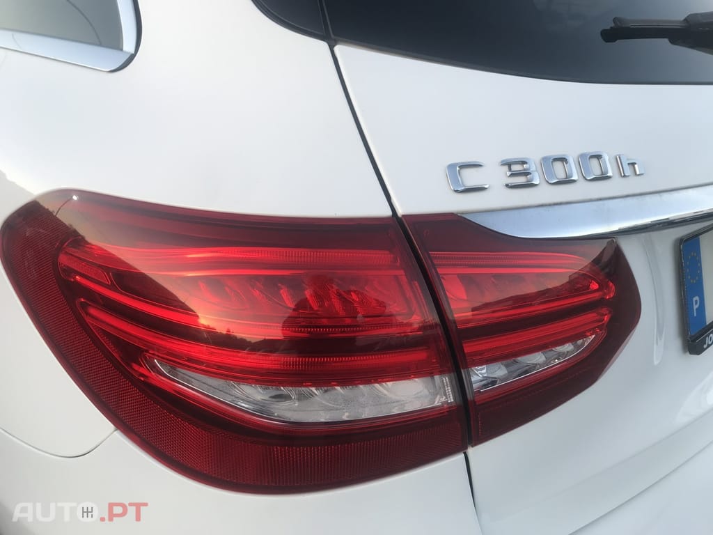 Mercedes-Benz C 300 BlueTEC Hybrid Avantgarde