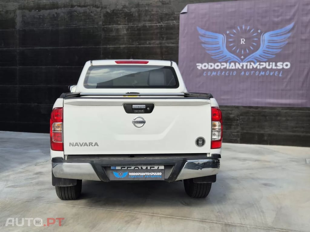 Nissan Navara 2.3 dCi CD 4WD Acenta