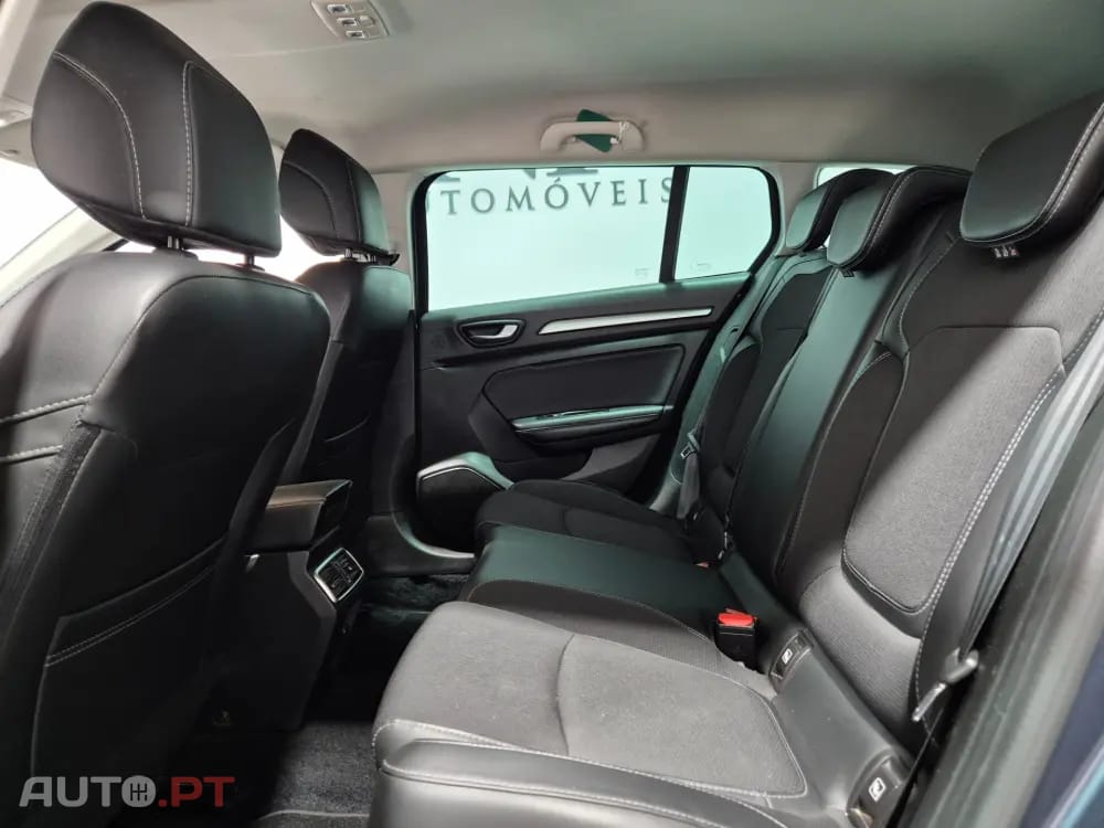 Renault Mégane Sport Tourer 1.5 Blue dCi Intens