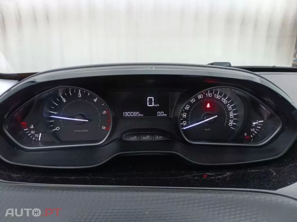 Peugeot 2008 1.5 BlueHDi Active