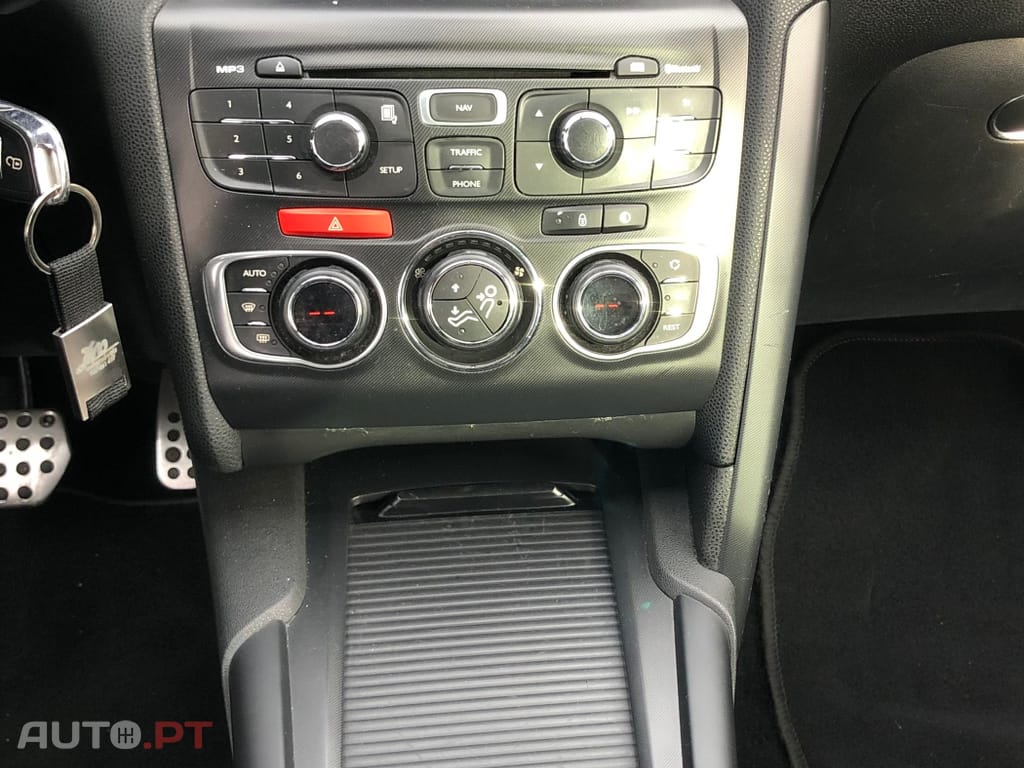 Citroen DS4 1.6 BlueHDi So Chic EAT6