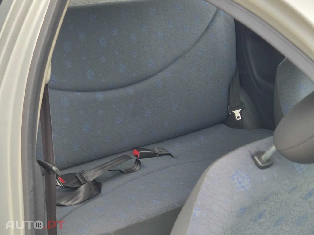 Toyota Yaris 1.0 Base C/Radio