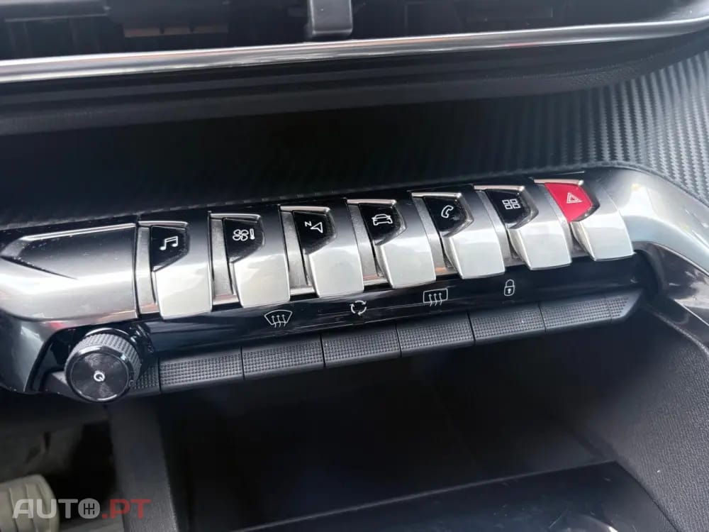 Peugeot 3008 1.2 PureTech Allure EAT8