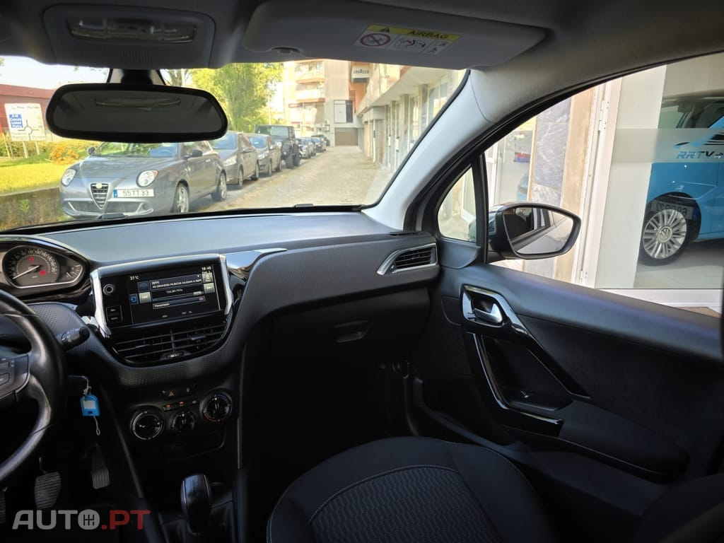 Peugeot 208 1.2 PureTech Style