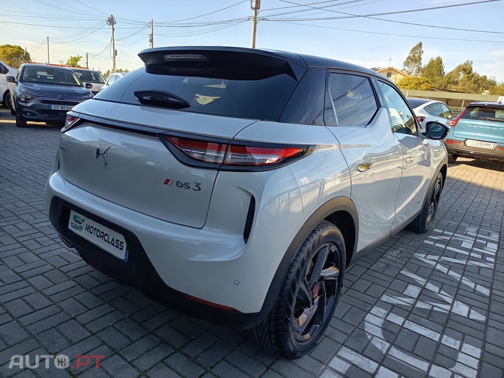 DS DS3 Crossback E-Tense Performance Line