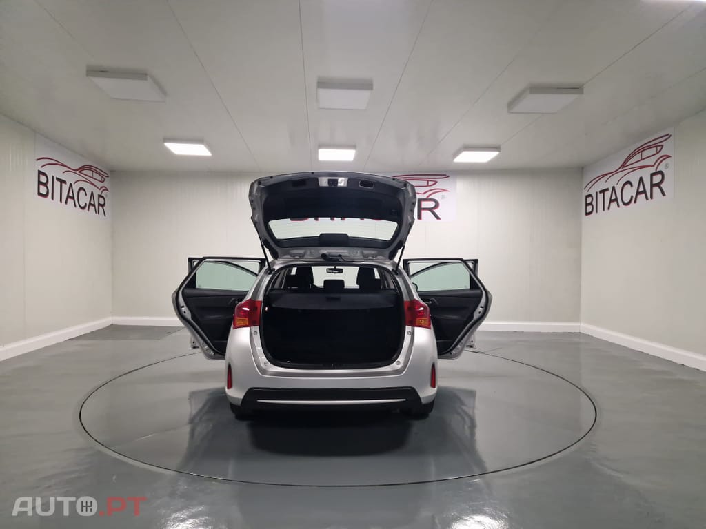 Toyota Auris Touring Sports 1.4 D-4D Active+AC